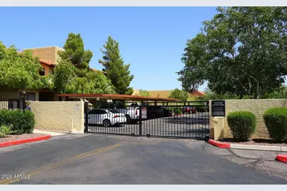 7008 E Gold Dust Avenue #124, Paradise Valley, AZ 85253 - Photo 3