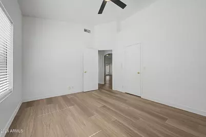 8868 W Laurel Lane, Peoria, AZ 85345 - Photo 9