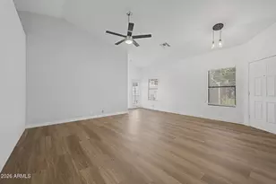 8868 W Laurel Ln, Peoria, AZ 85345 - Photo 5