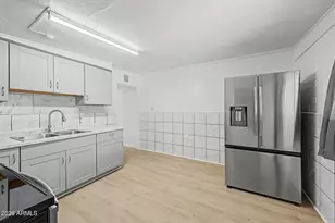 2038 E Lemon St, Tempe, AZ 85281 - Photo 9