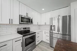 15936 W Central St, Surprise, AZ 85374 - Photo 17