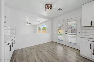15936 W Central St, Surprise, AZ 85374 - Photo 11