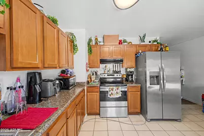 9036 W Royal Palm Road, Peoria, AZ 85345 - Photo 11