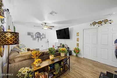 9036 W Royal Palm Road, Peoria, AZ 85345 - Photo 7