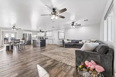5146 N Flores Lane, Casa Grande, AZ 85194 - Photo 5