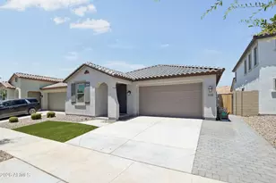 1420 W Macaw Dr, San Tan Valley, AZ 85140 - Photo 1