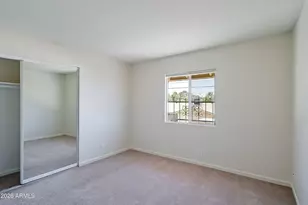 1237 E Lawrence Ln, Phoenix, AZ 85020 - Photo 13