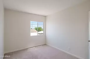 1237 E Lawrence Ln, Phoenix, AZ 85020 - Photo 17