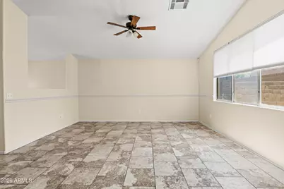 21827 N 40th Way, Phoenix, AZ 85050 - Photo 13