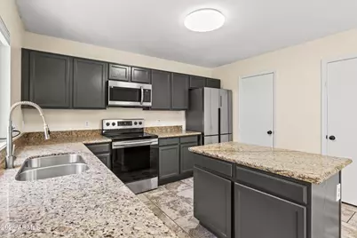 21827 N 40th Way, Phoenix, AZ 85050 - Photo 9