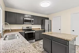 21827 N 40th Way, Phoenix, AZ 85050 - Photo 9