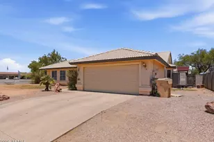 9584 W Tinajas Dr W, Arizona City, AZ 85123 - Photo 3