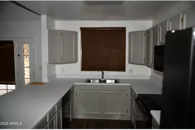 1326 E Taro Lane, Phoenix, AZ 85024 - Photo 7