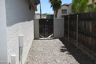 1326 E Taro Ln, Phoenix, AZ 85024 - Photo 23