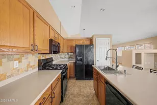 12899 S 175th Ave, Goodyear, AZ 85338 - Photo 13