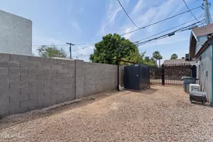 537 W Willetta St, Phoenix, AZ 85003 - Photo 15