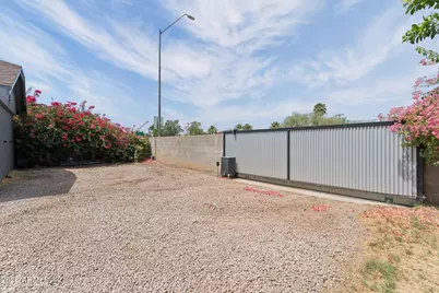 537 W Willetta Street, Phoenix, AZ 85003 - Photo 17