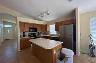 1289 W Maria Ln, Tempe, AZ 85284 - Photo 5