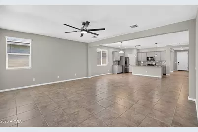 17742 W Villa Hermosa Lane, Surprise, AZ 85387 - Photo 3