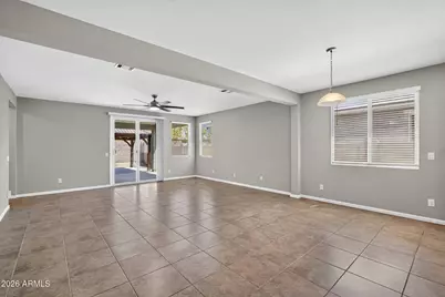 17742 W Villa Hermosa Lane, Surprise, AZ 85387 - Photo 5