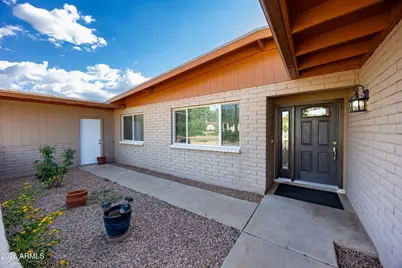 2002 Town and Country Drive, Sierra Vista, AZ 85635 - Photo 3