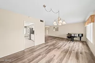 15410 N Ridgeview Rd, Sun City, AZ 85351 - Photo 13
