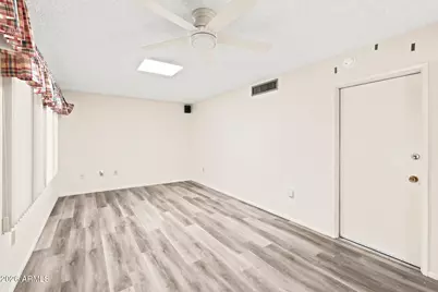 15410 N Ridgeview Road, Sun City, AZ 85351 - Photo 33