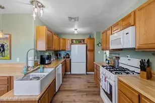 37 N Kellner Ave, Superior, AZ 85173 - Photo 17