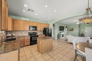 934 E Saddleback Pl, San Tan Valley, AZ 85143 - Photo 9