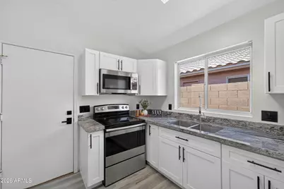 4834 W Kerry Lane, Glendale, AZ 85308 - Photo 15