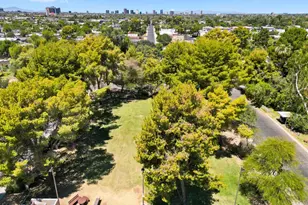 2734 E Flower St, Phoenix, AZ 85016 - Photo 43