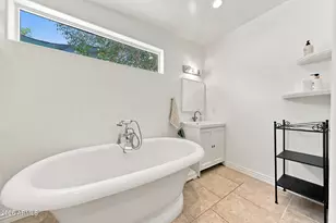 2734 E Flower St, Phoenix, AZ 85016 - Photo 27