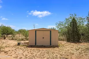 401 E Camino De Tundra, Huachuca City, AZ 85616 - Photo 35