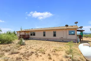 401 E Camino De Tundra, Huachuca City, AZ 85616 - Photo 7