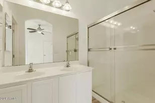 3447 E Lance Ln, Phoenix, AZ 85018 - Photo 11
