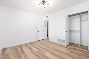 749 E Montebello Ave, Phoenix, AZ 85014 - Photo 21