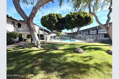 749 E Montebello Avenue #223, Phoenix, AZ 85014 - Photo 23