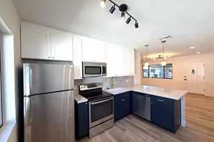749 E Montebello Ave, Phoenix, AZ 85014 - Photo 1