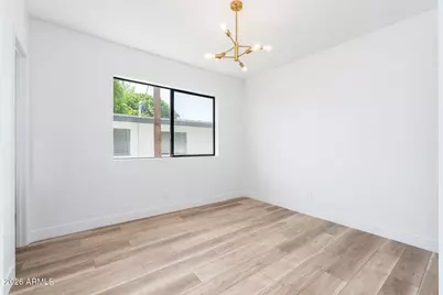 749 E Montebello Avenue #223, Phoenix, AZ 85014 - Photo 17