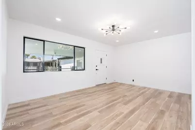 749 E Montebello Avenue #223, Phoenix, AZ 85014 - Photo 5