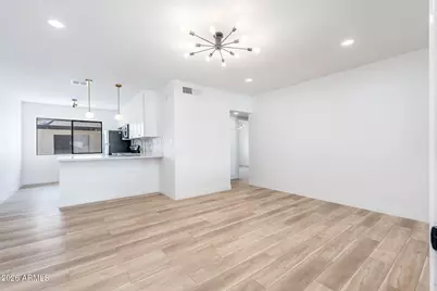 749 E Montebello Avenue #223, Phoenix, AZ 85014 - Photo 3