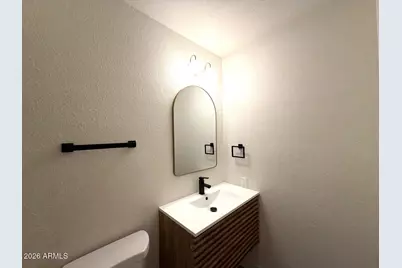 749 E Montebello Avenue #223, Phoenix, AZ 85014 - Photo 13