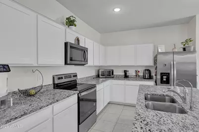 9511 W Agora Lane, Tolleson, AZ 85353 - Photo 9