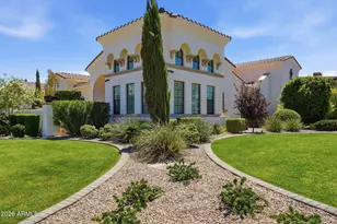 525 W Harmony Pl, Chandler, AZ 85248 - Photo 81