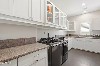 525 W Harmony Place, Chandler, AZ 85248 - Photo 47