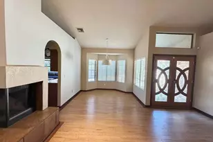8979 E Gail Rd, Scottsdale, AZ 85260 - Photo 9