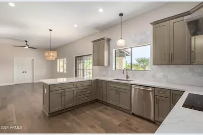4226 E Onyx Avenue, Phoenix, AZ 85028 - Photo 1