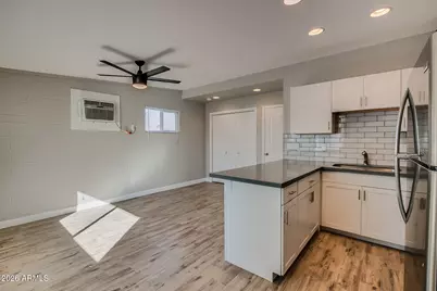 1008 S Mariana Street #Apt 3, Tempe, AZ 85281 - Photo 3