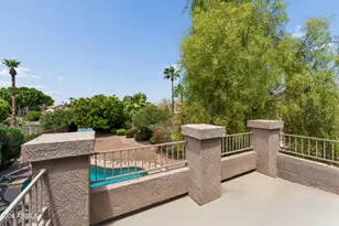 860 N Woodburne Dr, Chandler, AZ 85224 - Photo 35