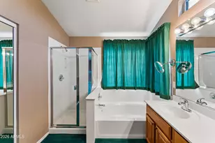 860 N Woodburne Dr, Chandler, AZ 85224 - Photo 41